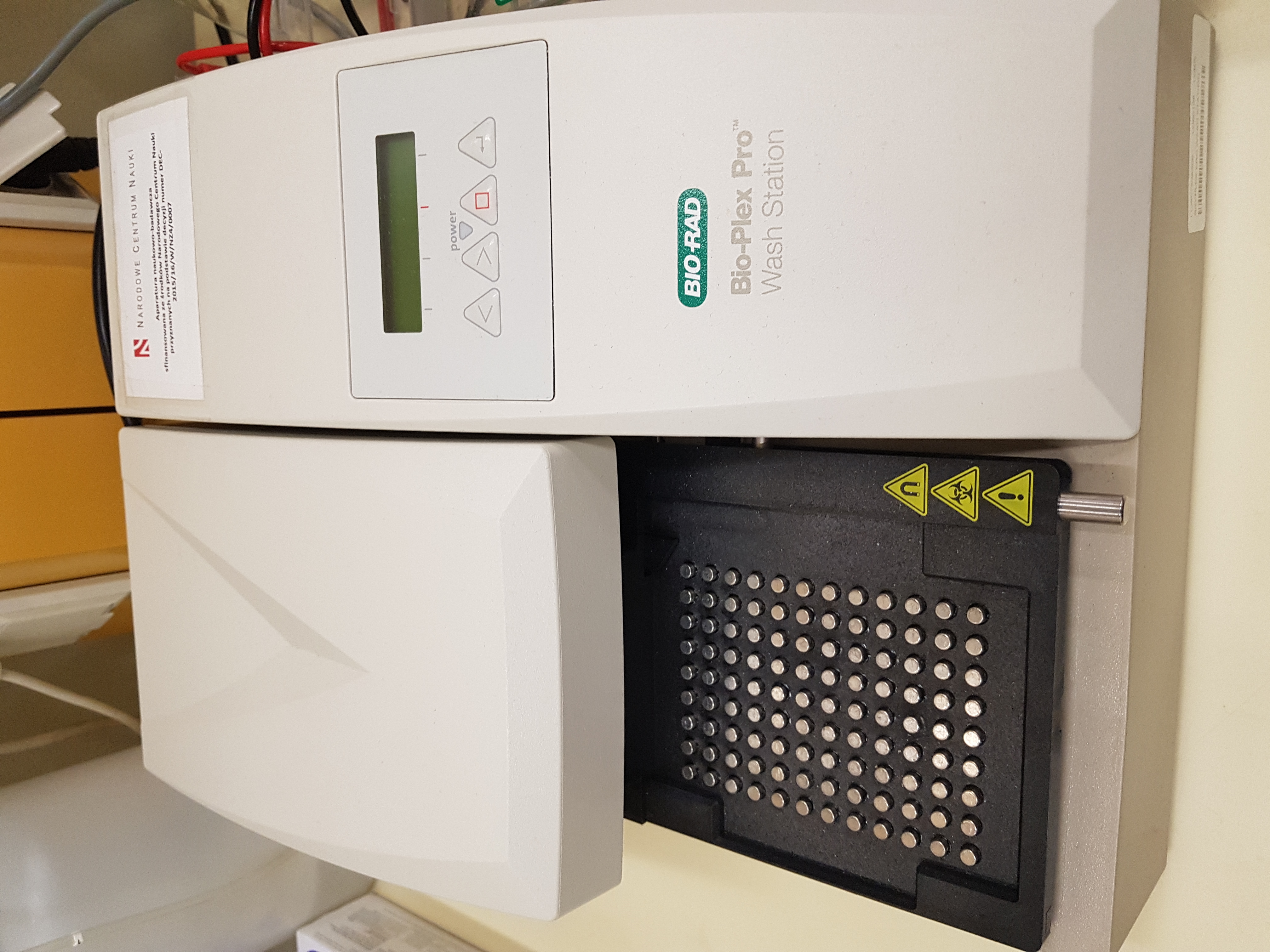 Stacja płucząca do płytek wielodołkowych: Bio-Plex Pro Wash, BIO-RAD